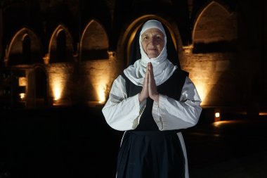 Christine Diefenbacher, Nonne Peregrina