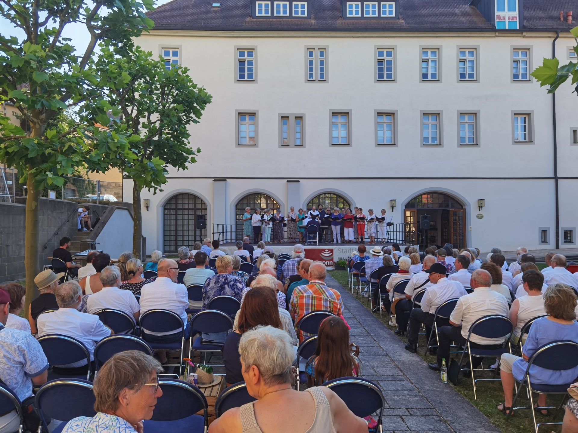 Kultur im Kreuzgang Kultur im Kreuzgang